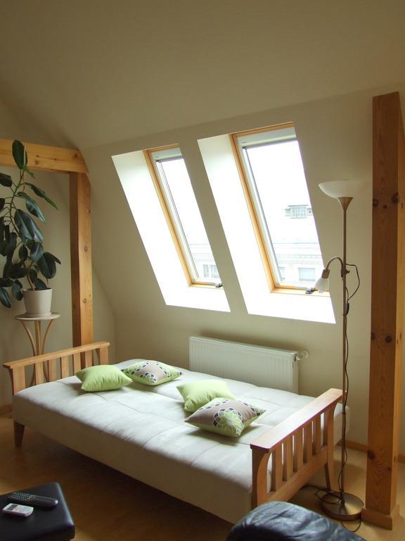 Sunlit Loft Apartment Riga Exterior photo